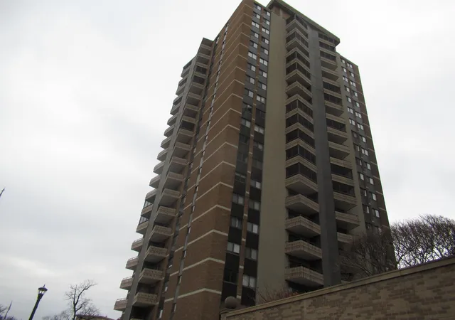 Photo 3 of Condo for sale at 410 Groveland Ave #204, Minneapolis, MN 55403 | MLS# 7044517 | Listing updated on 2026-09-01