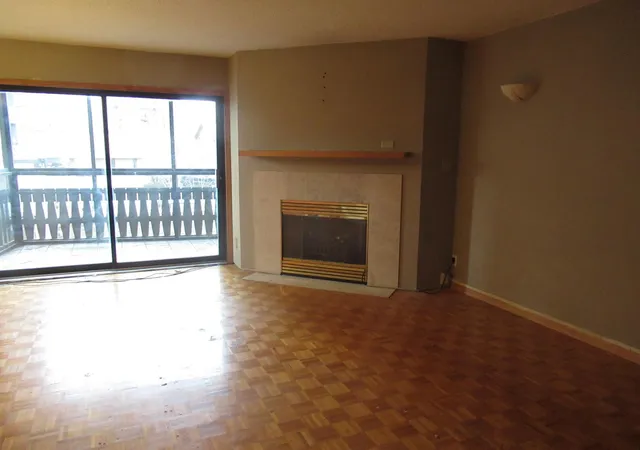 Photo 3 of Condo for sale at 410 Groveland Ave #204, Minneapolis, MN 55403 | MLS# 7044517 | Listing updated on 2026-09-01