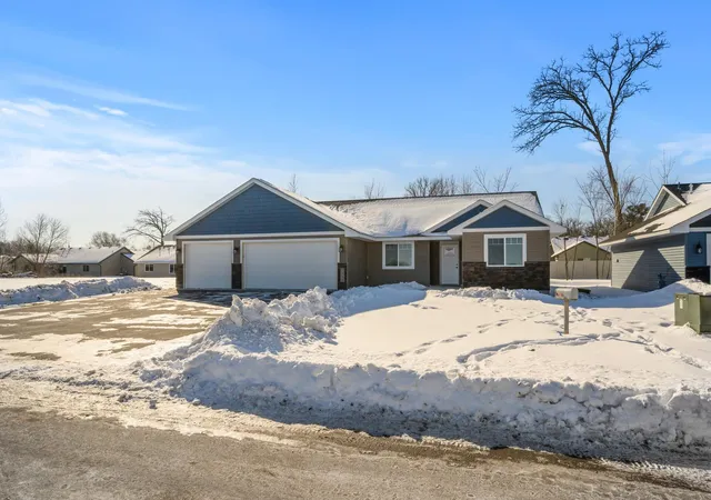 2nd image of 7268 Hawthorne Ct, North Branch, MN 55056 | MLS# 7044708