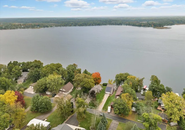 Photo 3 of Single family home for sale at 8580 215th Street N, Forest Lake, MN 55025 | MLS# 7044886 | Listing updated on 2026-09-07