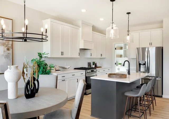 4th image of 11685 202Nd St W, Lakeville, MN 55044 | MLS# 7044891