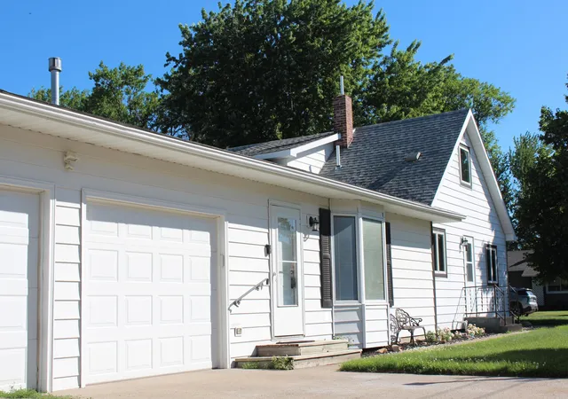 Photo 2 of Sale Pending at 222 Washington Ave, Hatton, ND 58240 | MLS# 7044926 | Listing updated on 2026-09-04