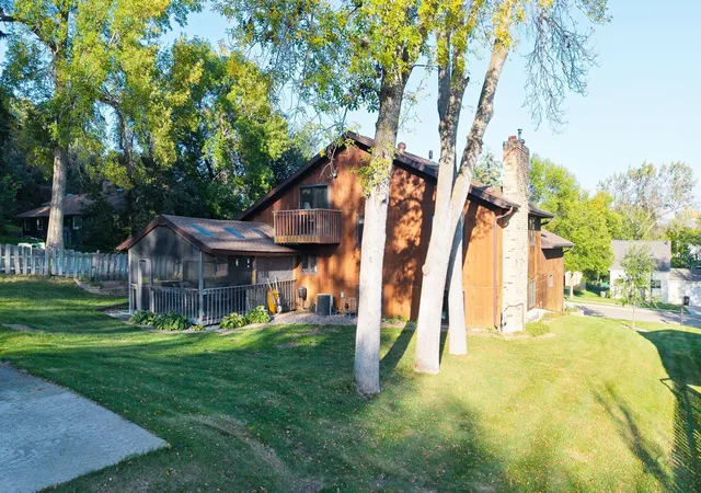 Photo 2 of Sale Pending at 747 5th Avenue NW, Valley City, ND 58072 | MLS# 7045015 | Listing updated on 2026-07-18