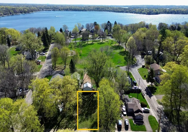Homes for sale in Mound, MN | 2914 Meadow Ln, Mound, MN 55364 | MLS# 7045030