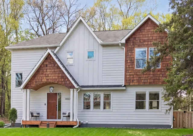 Photo 1 of Sale Pending at 3374 Library Ln, Minneapolis, MN 55426 | MLS# 7045047 | Listing updated on 2026-09-03