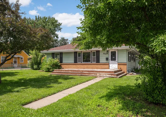 Homes for sale in Bloomington, MN | 8200 16Th Ave S, Bloomington, MN 55425 | MLS# 7045141