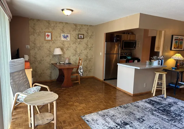 Photo 3 of Condo for sale at 410 Groveland Ave #305, Minneapolis, MN 55403 | MLS# 7045142 | Listing updated on 2026-06-24