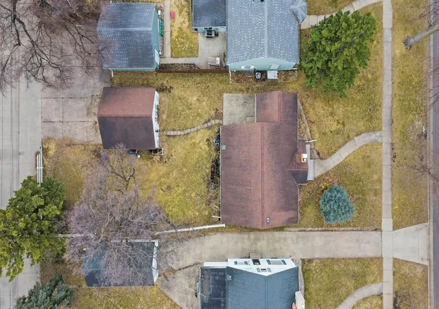 Homes for sale in Fargo, ND | 1345 3rd St N, Fargo, ND 58102 | MLS# 7045259