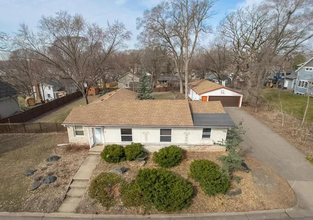 4th image of 4152 Brunswick Avenue S, Saint Louis Park, MN 55416 | MLS# 7045279