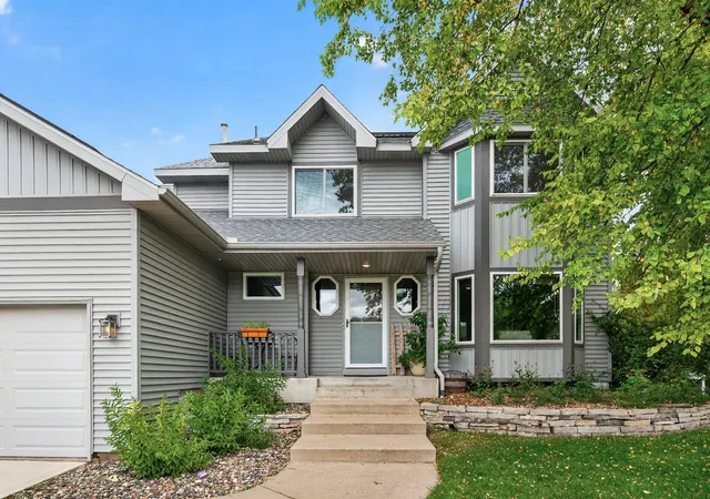 Photo 2 of Sale Pending at 17071 Georgetown Ct, Rosemount, MN 55068 | MLS# 7045300 | Listing updated on 2026-10-08