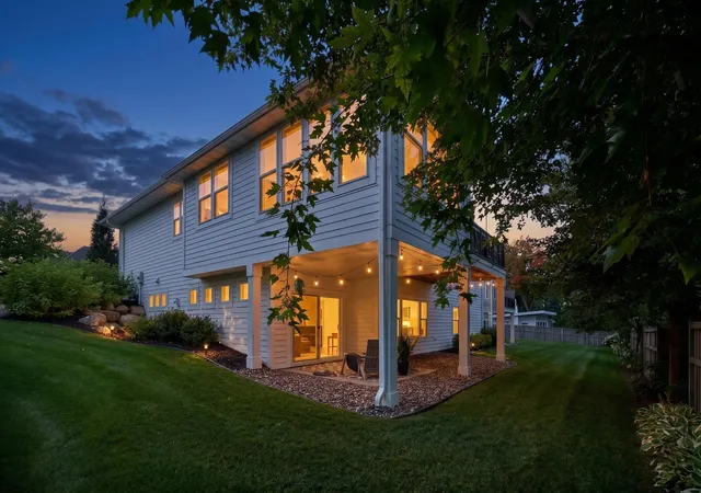 2nd image of 208 Byrondale Ave, Wayzata, MN 55391 | MLS# 7045422