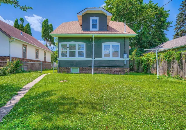 18th image of 2810 Penn Ave N, Minneapolis, MN 55411 | MLS# 7045643