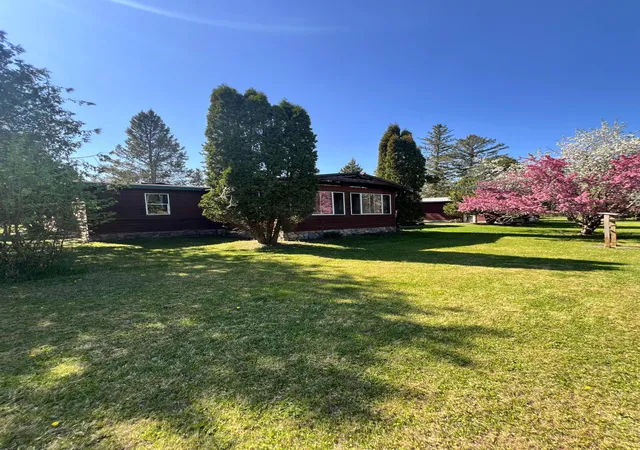 3rd image of 2700 Glenwood Dr, Grand Rapids, MN 55744 | MLS# 7045701