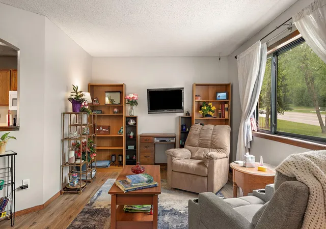 3rd image of 16 E 13Th St, Waconia, MN 55387 | MLS# 7045707