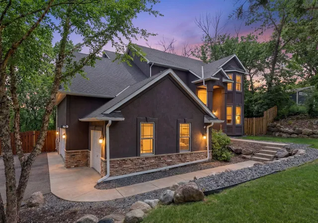 2nd image of 5131 Baker Rd, Hopkins, MN 55343 | MLS# 7045710