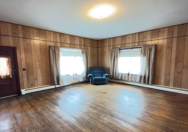 5th image of 801 Irvine Ave Nw, Bemidji, MN 56601 | MLS# 7045874