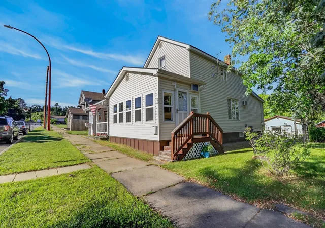 2nd image of 120 4th St, Nashwauk, MN 55769 | MLS# 7045887