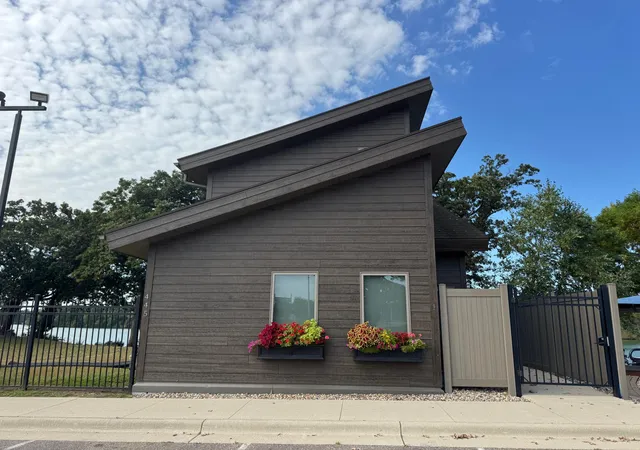 Photo 2 of Single family home for sale at 445 Lake Ave #101, Fairmont, MN 56031 | MLS# 7045899 | Listing updated on 2026-09-21