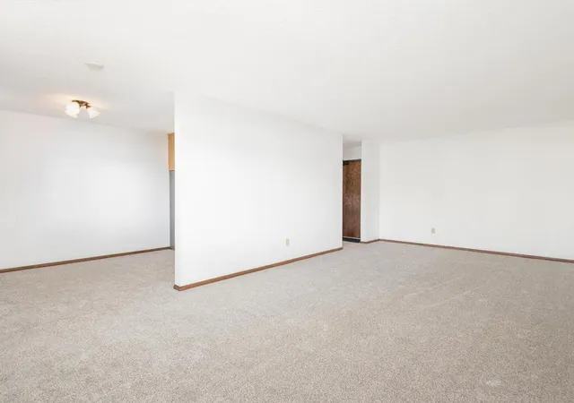 5th image of 4101 Parklawn Ave #130, Minneapolis, MN 55435 | MLS# 7045953