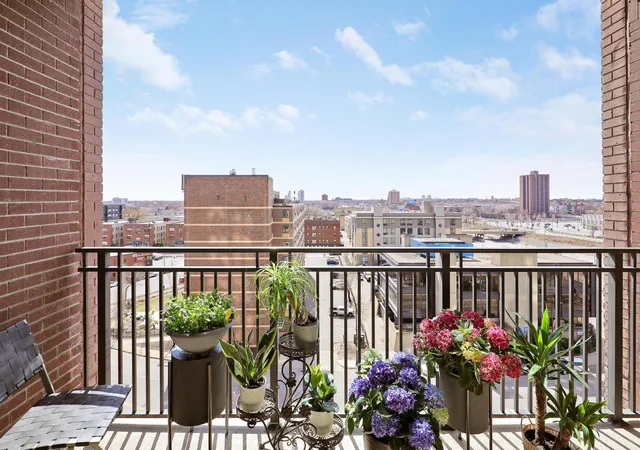 Homes for sale in Minneapolis, MN | 500 E Grant St #707, Minneapolis, MN 55404 | MLS# 7046154