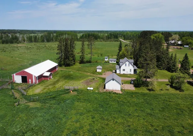 Homes for sale in Kettle River, MN | 3993 County Road 135, Kettle River, MN 55757 | MLS# 7046164