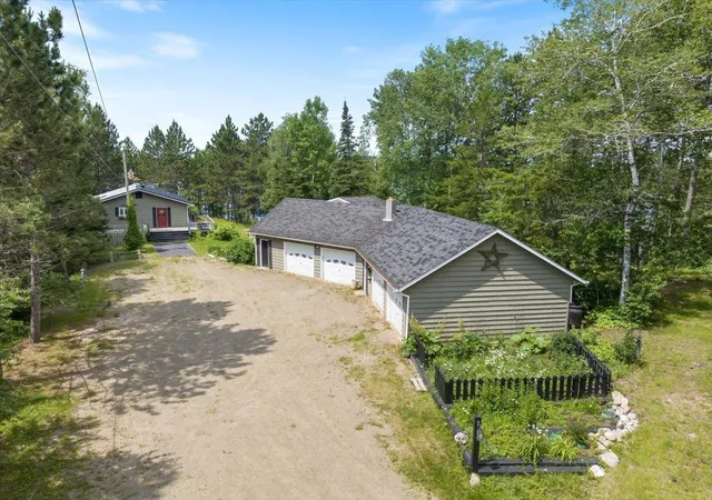 Photo 3 of Single family home for sale at 1804 N Bay Rd, Ely, MN 55731 | MLS# 7046279 | Listing updated on 2026-07-27