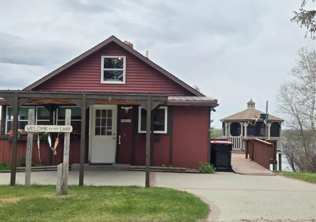 Photo 3 of Single family home for sale at 49616 Ctr Point Rd, Bigfork, MN 56628 | MLS# 7046282 | Listing updated on 2026-09-25