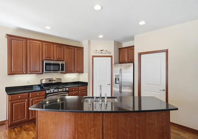3rd image of 2156 Cedar Grove Trl, Saint Paul, MN 55122 | MLS# 7046375