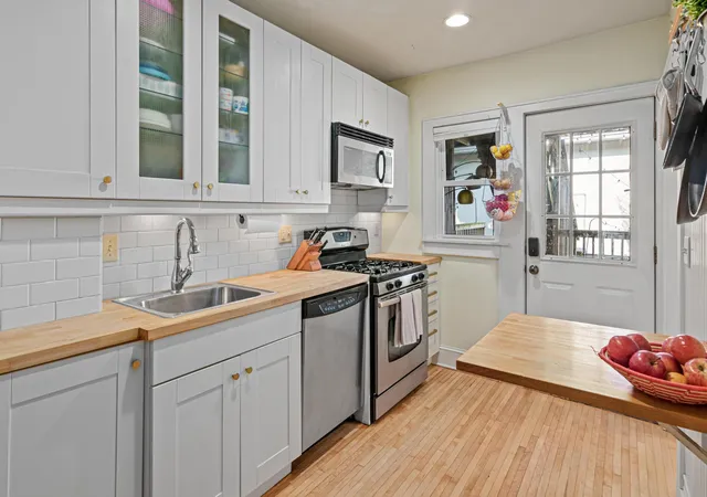Photo 3 of Condo for sale at 3112 Bryant Ave S #3, Minneapolis, MN 55408 | MLS# 7046651 | Listing updated on 2026-08-19