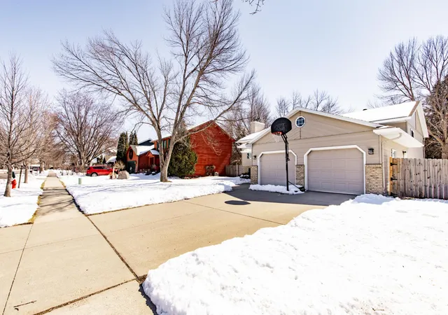 Photo 3 of Single family home for sale at 2408 34th Avenue S, Fargo, ND 58104 | MLS# 7046659 | Listing updated on 2026-08-30