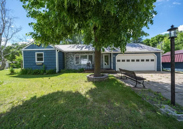 1st image of 712 Meadowlark Dr Sw, Alexandria, MN 56308 | MLS# 7046671