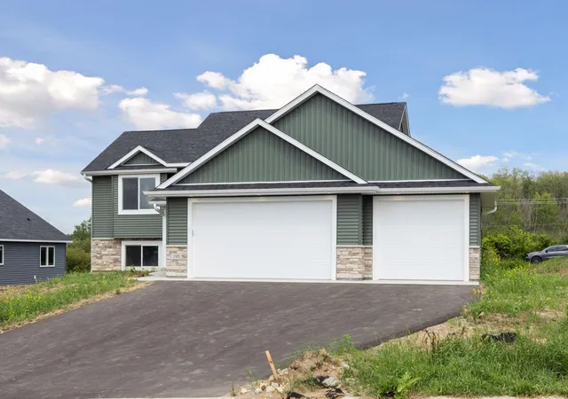 30th image of 521 Summit Circle, Baldwin, WI 54002 | MLS# 7047036