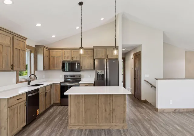 3rd image of 521 Summit Circle, Baldwin, WI 54002 | MLS# 7047036