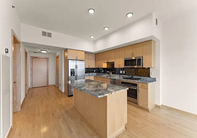 Homes for sale in Minneapolis, MN | 740 Portland Ave #1109, Minneapolis, MN 55415 | MLS# 7047109