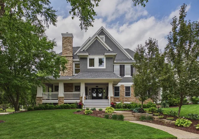1st image of 3312 Crestmoor Bay, Saint Paul, MN 55125 | MLS# 7047322