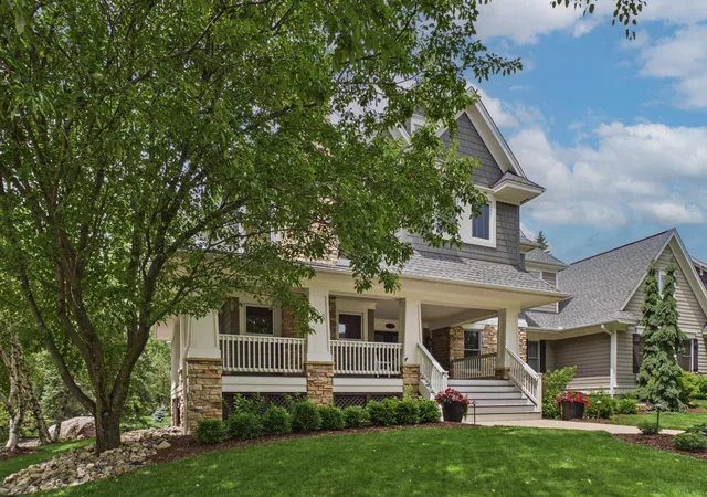 2nd image of 3312 Crestmoor Bay, Saint Paul, MN 55125 | MLS# 7047322