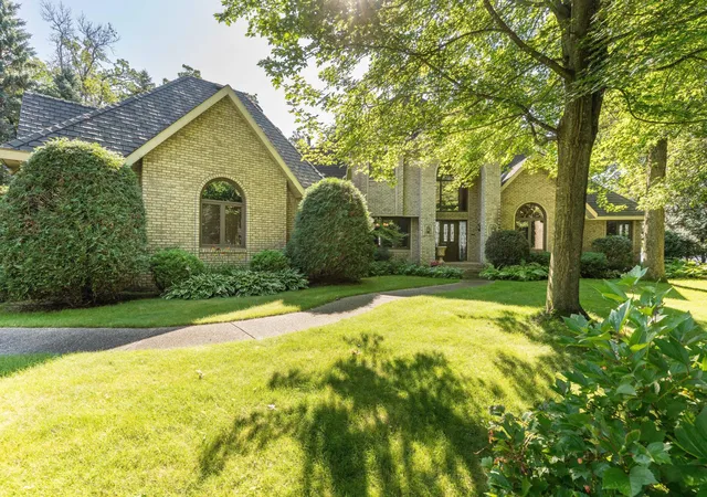 Photo 3 of Single family home for sale at 2807 Government Point Rd NE, Alexandria, MN 56308 | MLS# 7047405 | Listing updated on 2026-06-25