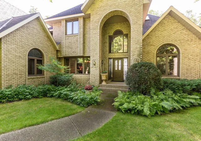 Photo 4 of Single family home for sale at 2807 Government Point Rd NE, Alexandria, MN 56308 | MLS# 7047405 | Listing updated on 2026-06-25