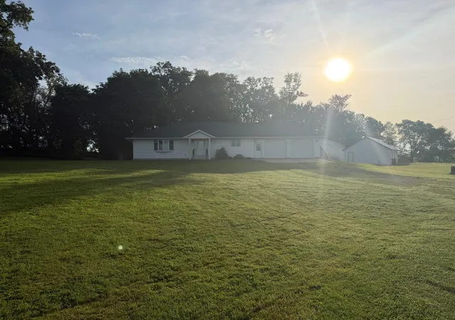 2nd image of 16612 670th Ave, Alden, MN 56009 | MLS# 7047441