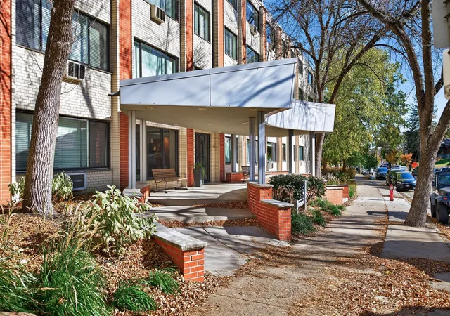 2nd image of 2700 W 44th St #104, Minneapolis, MN 55410 | MLS# 7047573