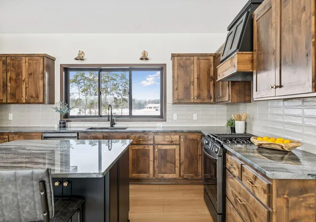 1st image of 4582 Verde Valley Rd Nw, Anoka, MN 55303 | MLS# 7047627