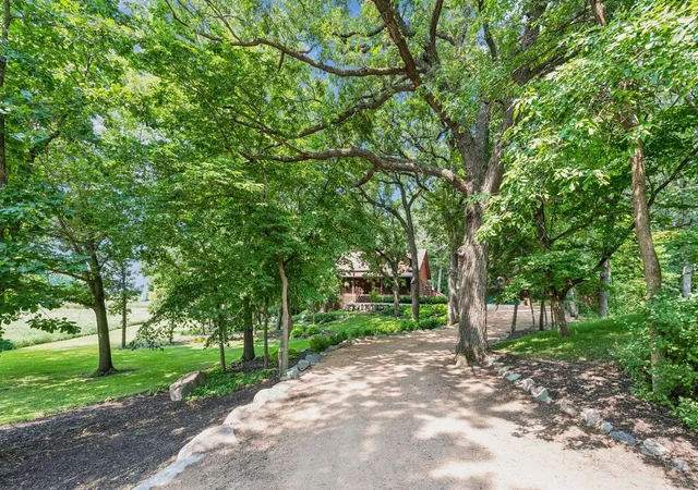 Photo 3 of Single family home for sale at 10580 Little Ave, Waconia, MN 55387 | MLS# 7047822 | Listing updated on 2026-08-31