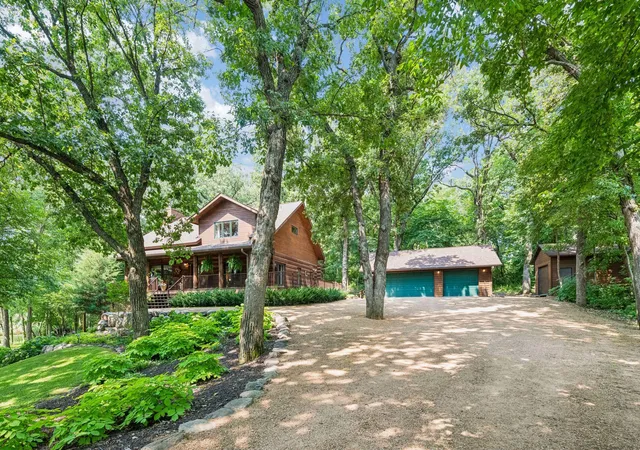 Photo 3 of Single family home for sale at 10580 Little Ave, Waconia, MN 55387 | MLS# 7047822 | Listing updated on 2026-10-12