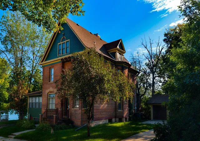 Photo 1 of Single family home for sale at 310 N Washington Ave, Albert Lea, MN 56007 | MLS# 7047938 | Listing updated on 2026-10-08