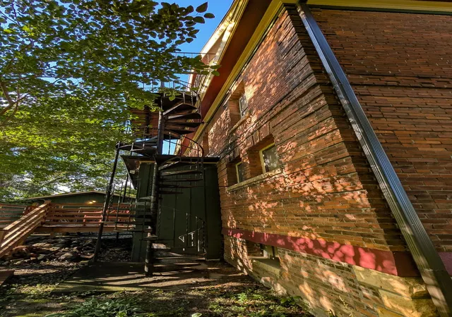 Photo 4 of Single family home for sale at 310 N Washington Ave, Albert Lea, MN 56007 | MLS# 7047938 | Listing updated on 2026-10-08
