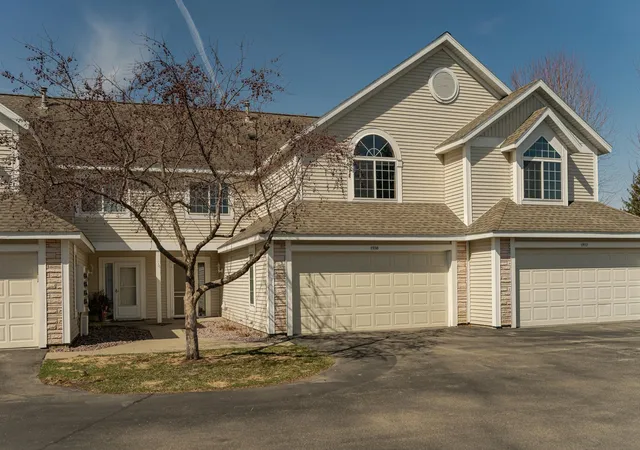 Photo 1 of Single family home for sale at 1930 Topaz Pointe Ln Sw, Rochester, MN 55902 | MLS# 7048090 | Listing updated on 2026-09-21