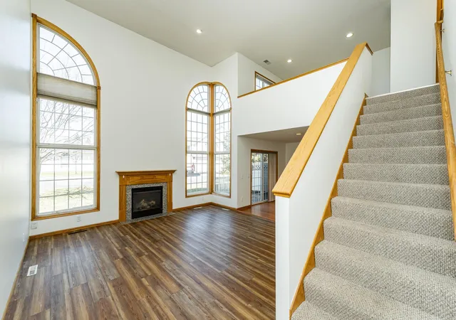 Photo 3 of Single family home for sale at 1930 Topaz Pointe Ln Sw, Rochester, MN 55902 | MLS# 7048090 | Listing updated on 2026-09-21