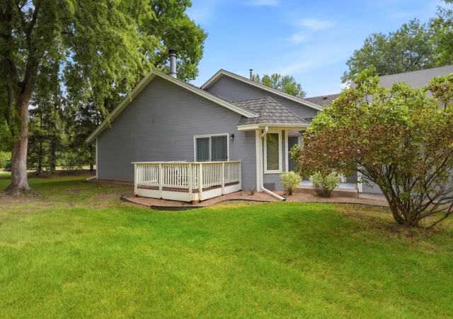 Photo 2 of Single family home for sale at 2741 River Hills Dr S, Burnsville, MN 55337 | MLS# 7048328 | Listing updated on 2026-08-28