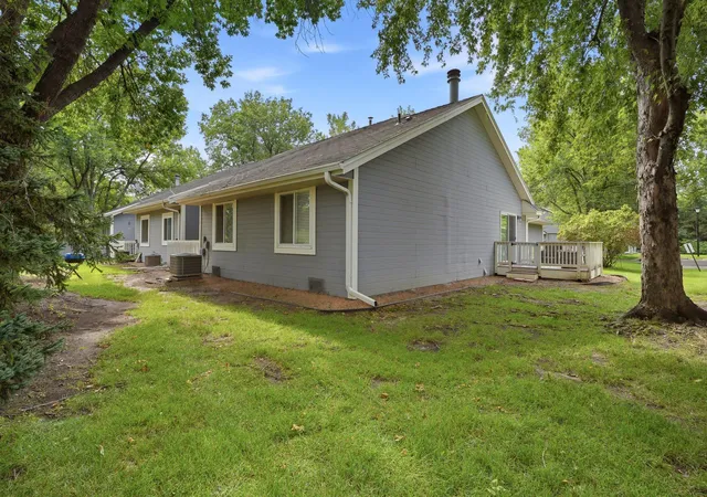 Photo 4 of Single family home for sale at 2741 River Hills Dr S, Burnsville, MN 55337 | MLS# 7048328 | Listing updated on 2026-08-28