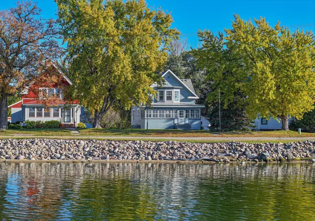 2nd image of 4 N Lakeshore Dr, Glenwood, MN 56334 | MLS# 7048370